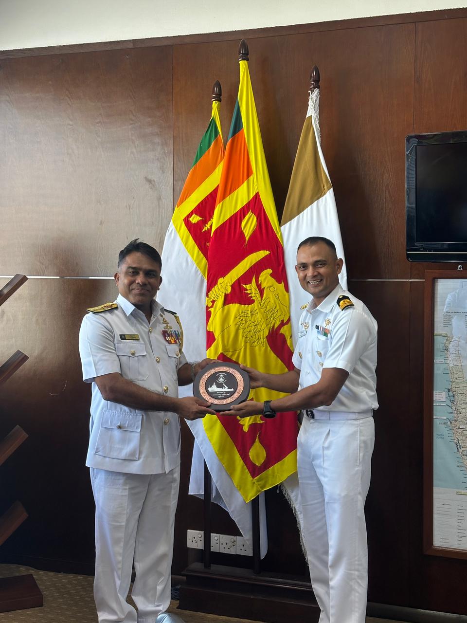 INS Nireekshak Arrives at Colombo, Sri Lanka to Participate in In-SLN Divex 2026